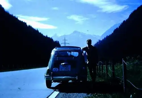 Orig 35mm DIA Slide Fiat 600 unterwegs  '60s B12/4/28-31