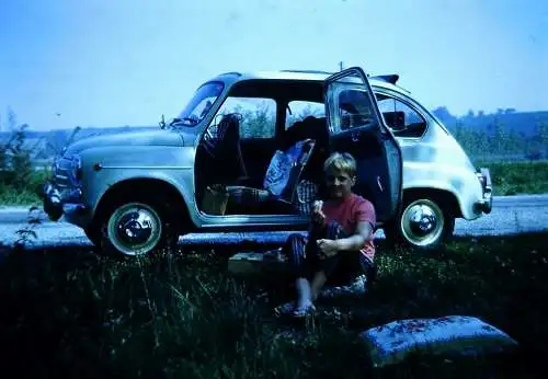 Orig 35mm DIA Slide Fiat 600 unterwegs  '60s B12/4/28-31