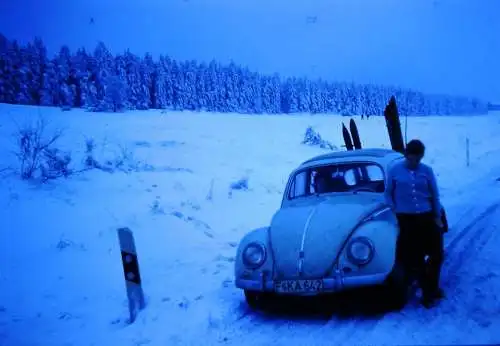 Orig 35mm DIA Slide 4x VW Käfer unterwegs   '60s B12/4/32-33
