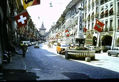 Orig 35mm DIA Slide 5x Schweiz Bern Strassenszenen Innenstadt 1981 B13/25-29