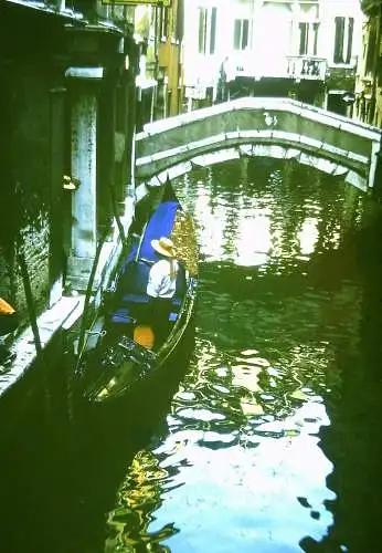 Orig 35mm DIA Slide 15x Italien Venedig Bus Strassenszene Gondola 1978 B13/73-87