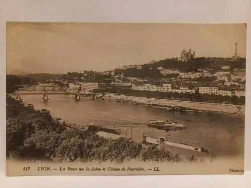 AK Postcard CPA France Lyon - Les Ponts sur la Saone et Coteau de Fourviére