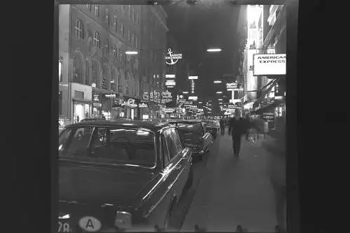 Vintage Negativ Foto Graz /?/ Shopping-Strasse 1960s 6x6cm