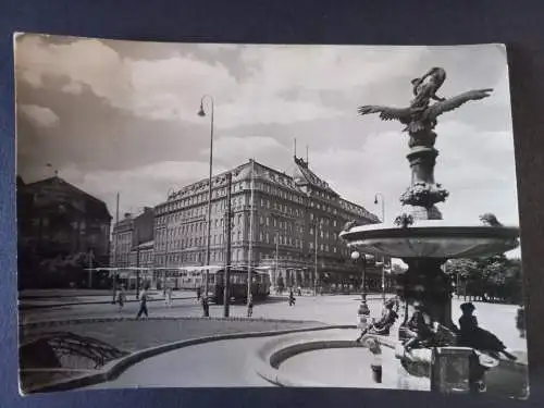 AK Postcard CPA Slowakei Bratislava Pressburg Pozsony - Strassenszene 1956