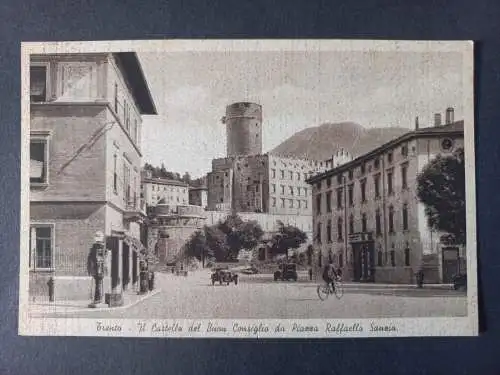 AK Postcard CPA Italien TRENTO  Piazza Raffaello Sanzio