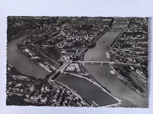 AK Postcard CPA Lyon Le Confluent de la Saone et du Rhóne