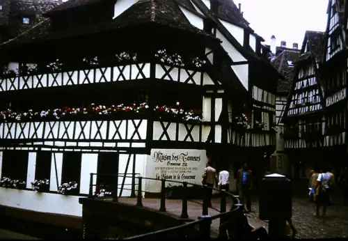 Orig 35mm DIA Slide  Strassbourg Strassenszene  1981 B12/46