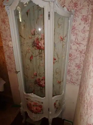 Vitrine Holzvitrine Barockstil Vintage Rosen Standvitrine Brocante Glasvitrine Badezimmer Landhaus Cottage