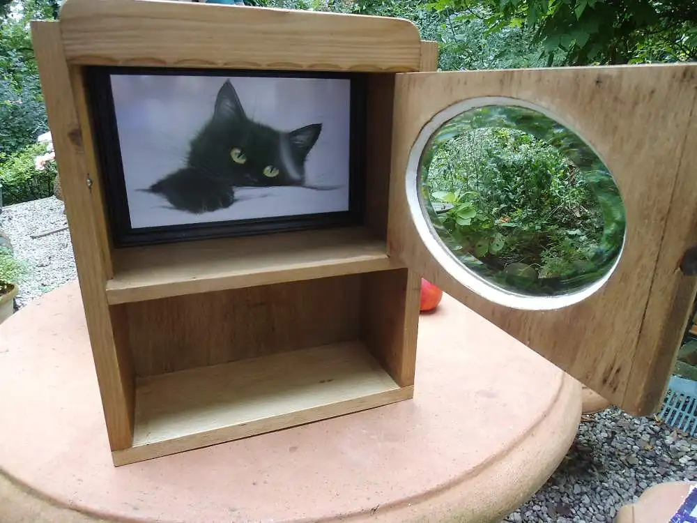 Antik Wandschränkchen Original Kohlezeichnung Hängeschränkchen Schwarze Katze Schränkchen Holzschränkchen Wandkästchen Badschränkchen 1