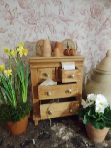 Antik Holzkästchen Schubladenkästchen Holzkästchen Kästchen Gewürzkästchen Modellkommode Kommode Minikommode Landhaus Cottage Bauernhaus 