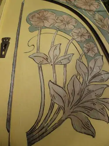 Antik Jugendstil Wandschränkchen Hängeschränkchen Schränkchen Apothekerschränkchen Brandmalerei Floral Wandkästchen Hängekästchen Blumen