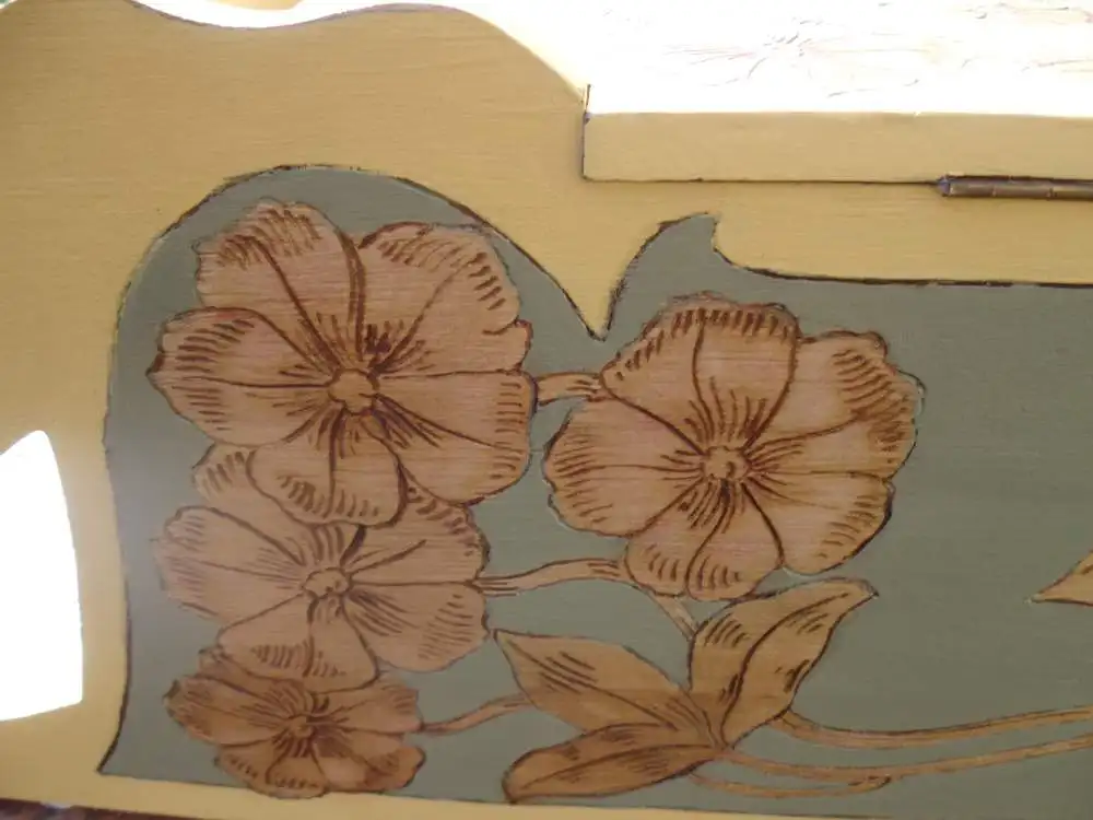 Antik Jugendstil Wandschränkchen Hängeschränkchen Schränkchen Apothekerschränkchen Brandmalerei Floral Wandkästchen Hängekästchen Blumen 15