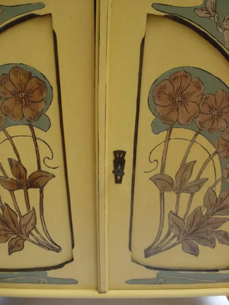 Antik Jugendstil Wandschränkchen Hängeschränkchen Schränkchen Apothekerschränkchen Brandmalerei Floral Wandkästchen Hängekästchen Blumen 7