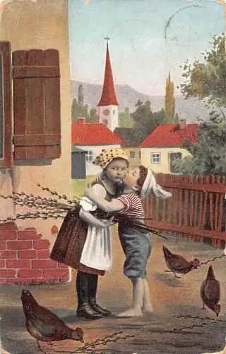 Bauernjunge küsst Mädchen auf Wange Hühner Muschi Weidenzweige 1910 Postkarte