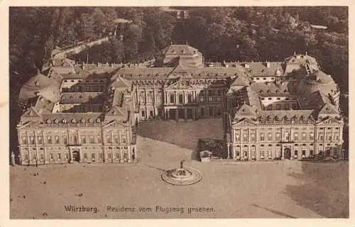 Deutschland Würzburg Residenz vom Flugzeug gesehen alte Postkarte