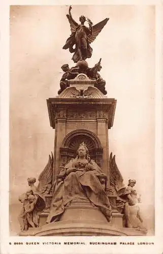 England RPPC Queen Victoria Memorial Buckingham Palace London Vintage Postkarte