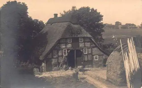 L154 Deutschland Alter Bauernhof in Ostfriesland Nordsee Altes Banernhaus AK