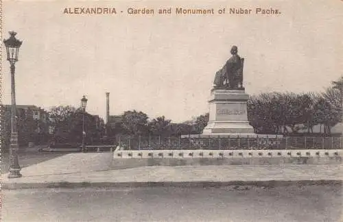 Ägypten Alexandria Garten und Denkmal von Nubar Pacha Statue Vintage Postkarte