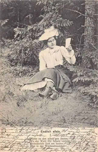 Endlich Allein 1903 Frau liest Brief im Wald Vintage Postkarte