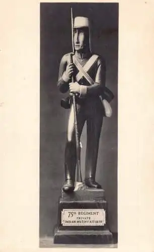 Edinburgh Castle Museum Statue Uniform Typen Regiment Private Indianer Postkarte