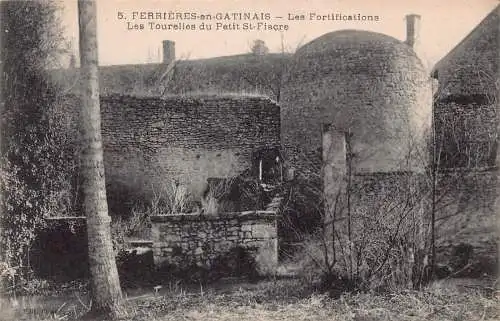 Frankreich Ferrieres en Gatinais Festungen Tourelles Petit St Fiacre Postkarte