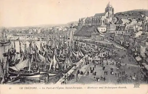 Frankreich Le Treport Hafen und St Jacques Kirche Boote Vintage Postkarte