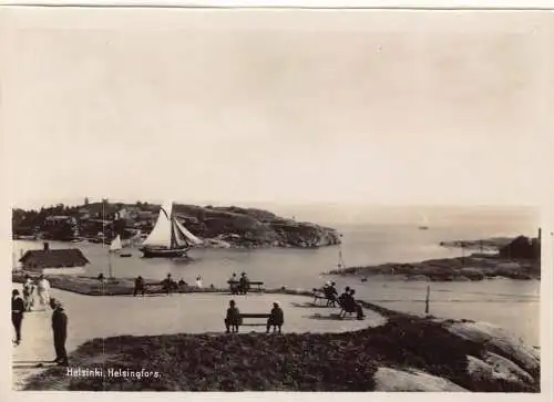 A666 Finnland Helsinki Helsingfors Promenade Meer Boot RPPC Postkarte