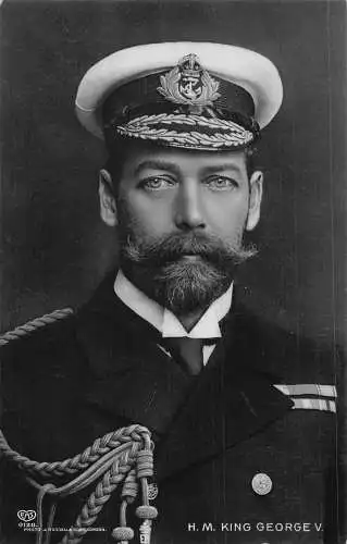 A717 British Royalty King George V in Navy Uniform RPPC Vintage Postkarte