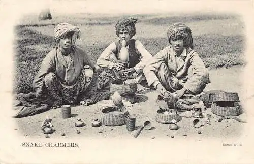 L483 Indien Schlangenbeschwörer Kobra ethnische Vintage Postkarte