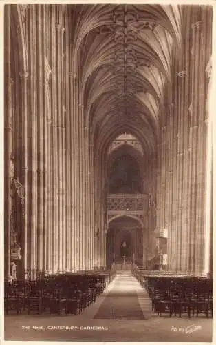 L240 England The Nave Canterbury Cathedral Interior Vintage Postkarte