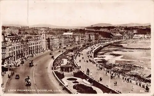L239 England 1949 Loch Promenade Douglas Isle of Man Straßenbahnen Autos Postkarte