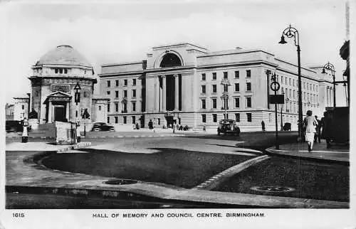 L239 England Hall of Memory and Council Center Birmingham RPPC Vintage Postkarte