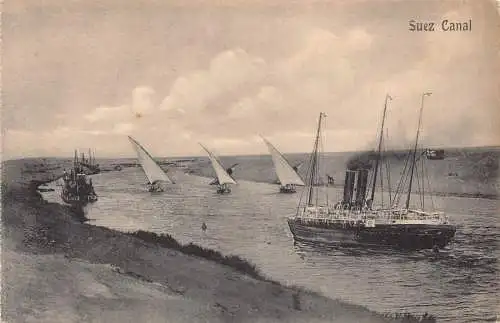 A764 Ägypten Suezkanal Dampfschiff und Segelboote Vintage Postkarte