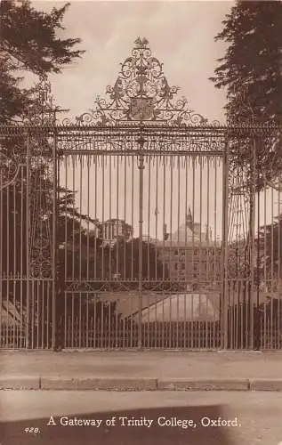 L244 England Ein Tor zum Trinity College Oxford Vintage Postkarte