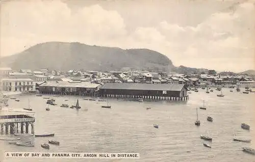 A814 Panama Blick auf Bucht und Panama City Ancon Hill Marina Hotel Boote Postkarte