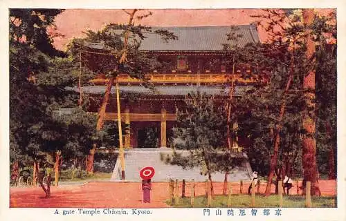 L269 Japan Ein Tortempel Chionin Kyoto Geisha Regenschirm Bäume Vintage Postkarte