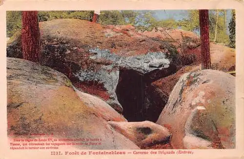 A817 Frankreich Foret de Fontainebleau Caverne des Brigands Höhle Vintage Postkarte