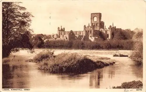 L246 England 1952 Leeds Kirkstall Abbey Vintage Postkarte