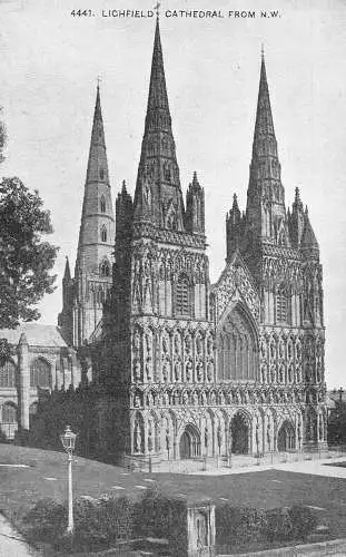 L246 England Lichfield Cathedral From North West Vintage Postkarte
