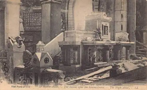 A823 Frankreich Albert WWI Katastrophe Maitre Autel Basilikum Bombardement Postkarte