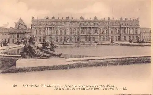 A825 Frankreich Versailles Front der Terrasse und Walter Parterres Vintage Postkarte