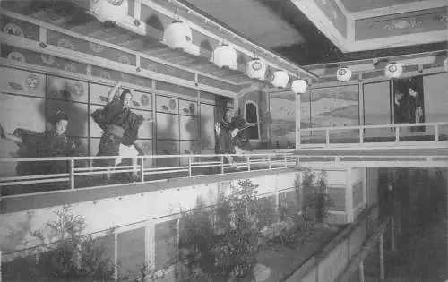 L277 Japan Theater Szene Männer tanzen Kabuki Papierlaternen Vintage Postkarte