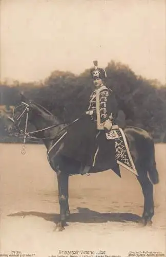 A019 Deutschland Prinzessin Victoria Luise auf Pferd Vintage Postkarte
