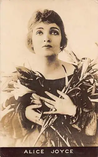 L284 Schauspielerin Alice Joyce 1921 Filmstar Vintage Postkarte