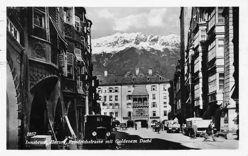 L098 Österreich 1938 Innsbruck Herzog Friedrichstraße Auto Fahrrad Oldtimer Postkarte