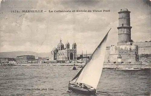 L047 Frankreich Marseille Kathedrale Hafenturm und Segelboot Vintage Postkarte