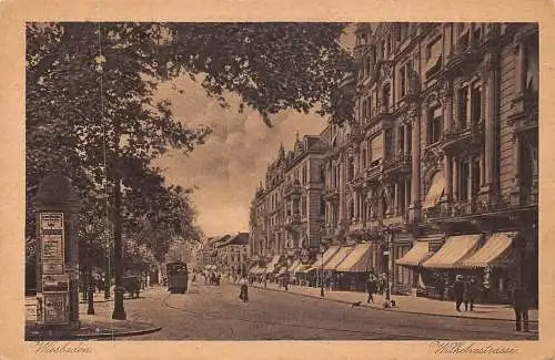 L122 Deutschland Wiesbaden Wilhelmstraße Kaffee Straßenbahn Vintage Postkarte