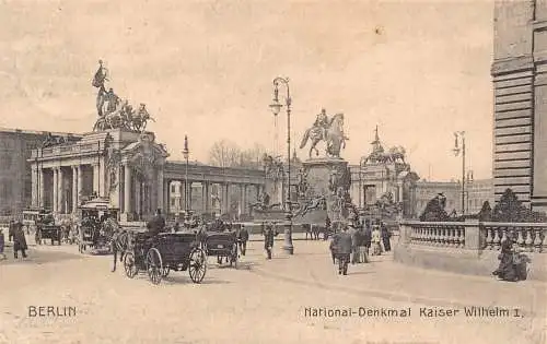 L119 Deutschland 1913 Berlin Denkmal Kaiser Wilhelms I Kutsche Vintage Postkarte