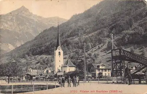 A201 Schweiz Flueelen mit Rophaien Kirche Vintage Postkarte