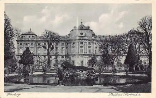 A208 Deutschland Würzburg Residenz Garten Brunnen Vintage Postkarte